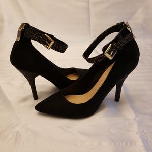 Chinese Laundry Black Pumps w/ Ankle Strap